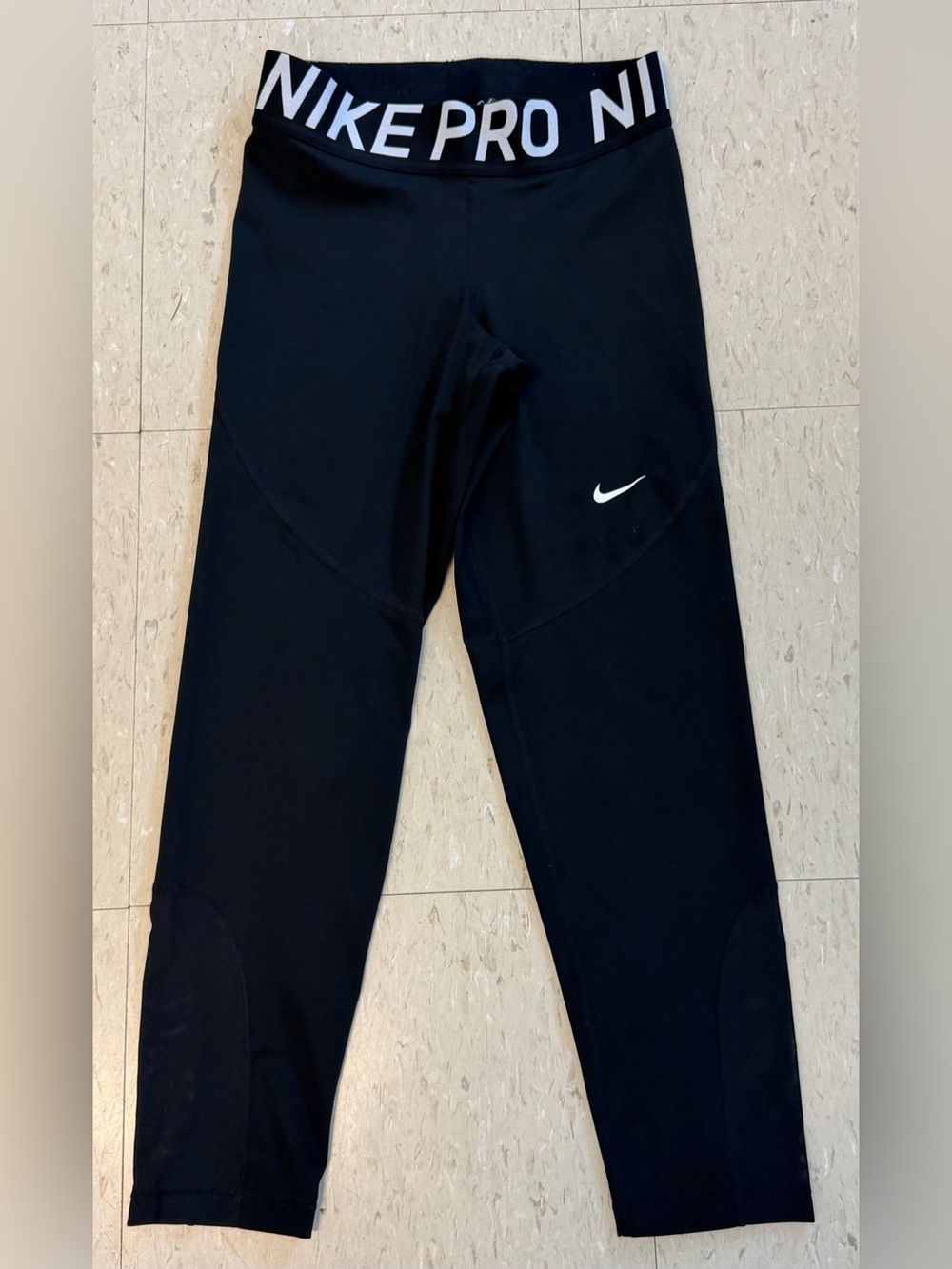 Nike Pro Dri-FIT Crop Compression Leggings Women’s Small BlackMeshAthletic Capri